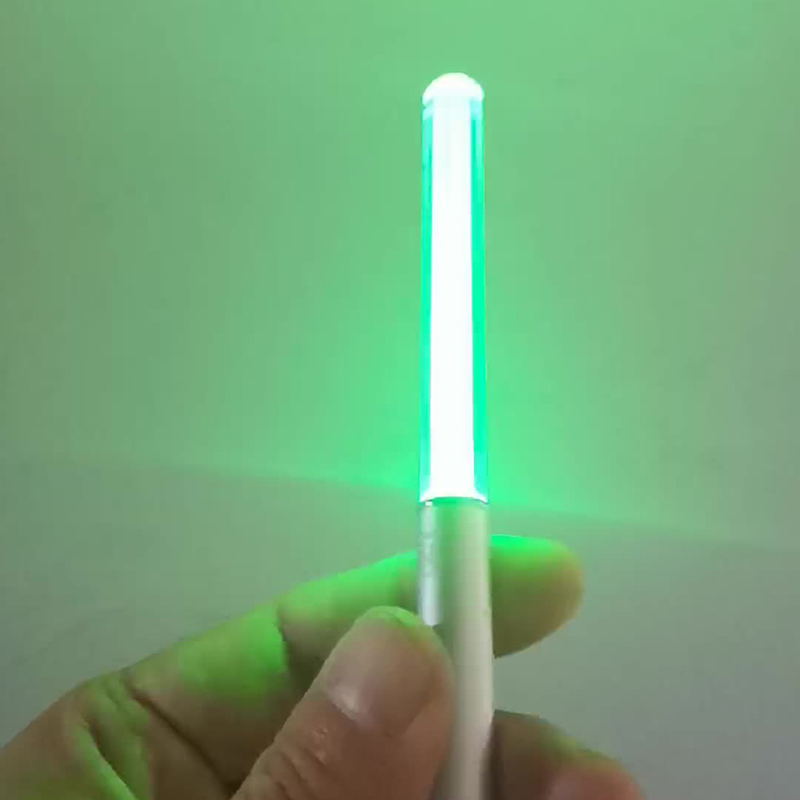 LED Flashlight Stick Keychain Party Favor Mini Torch Aluminum Keychains Key Ring Durable Glow Pen Magic Wand Stick Lightsaber LED Light Stick 6 Colors