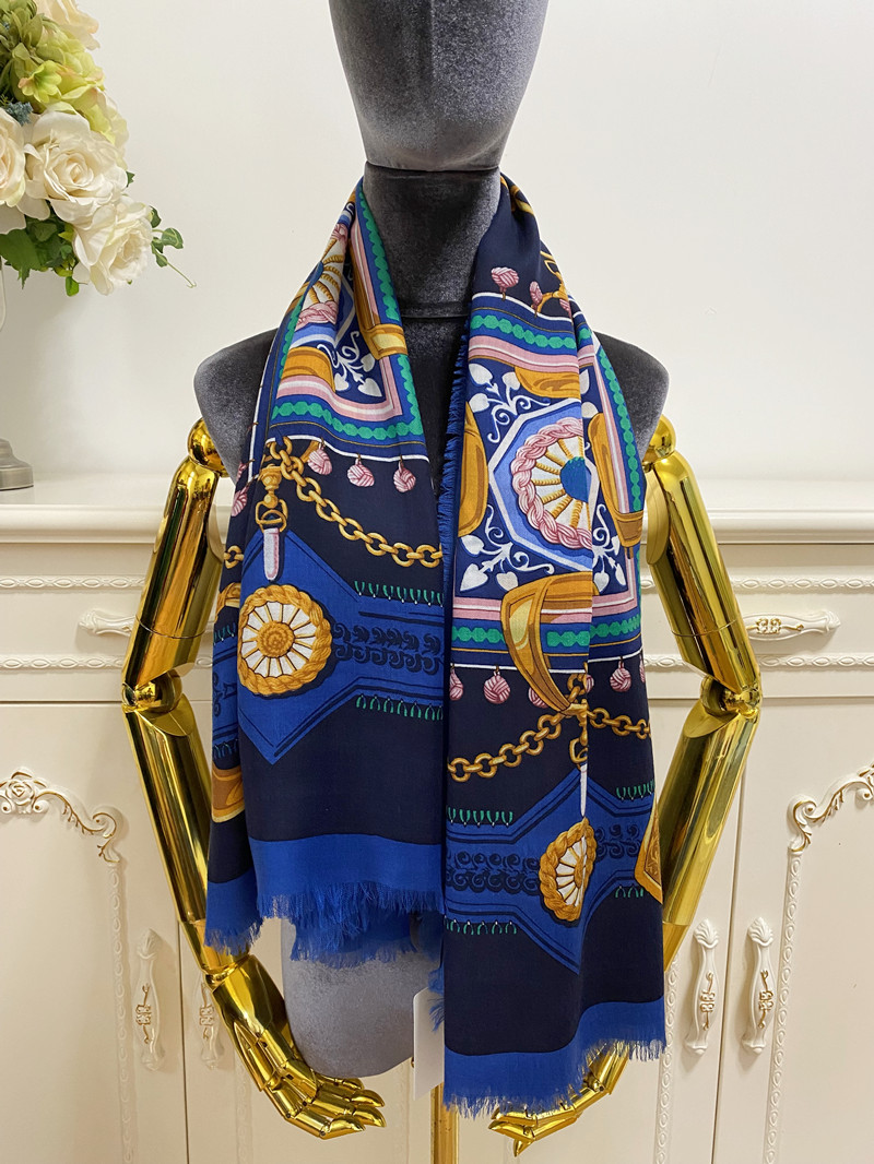Women's square scarf shawl 100% cashmere material blue print letter pattern size 130cm-130cm
Women's square scarf shawl 100% cashmere material blue print letter pattern size 130cm-130cm