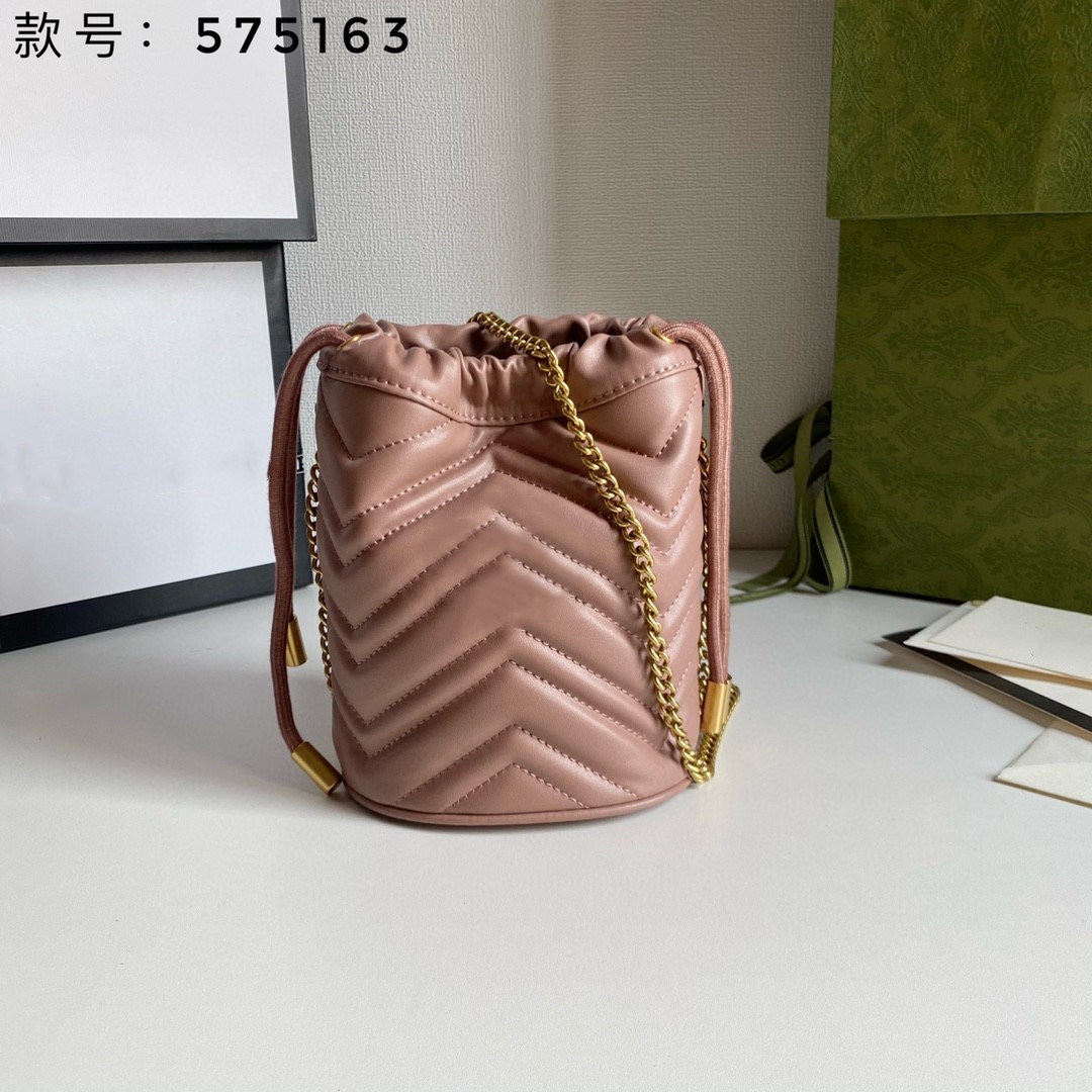 Fashion Designers bag G women shoulder bags good leather mini bucket bag famous Drawstring handbags Cross Body purse, White
Fashion Designers bag G women shoulder bags good leather mini bucket bag famous Drawstring handbags Cross Body purse, White
