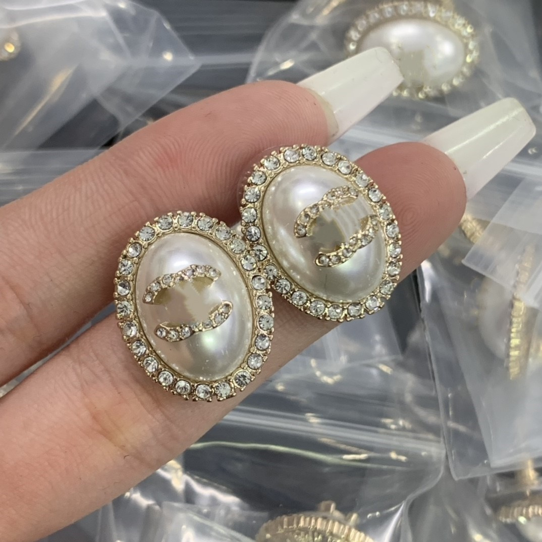 Premium Brand Stud Earring Designer channel Girl's Love Earrings Luxury Fashion Jewelry Earring ccity Gift Youth Accessories Art Design kx11c
Premium Brand Stud Earring Designer channel Girl's Love Earrings Luxury Fashion Jewelry Earring ccity Gift Youth Accessories Art Design kx11c