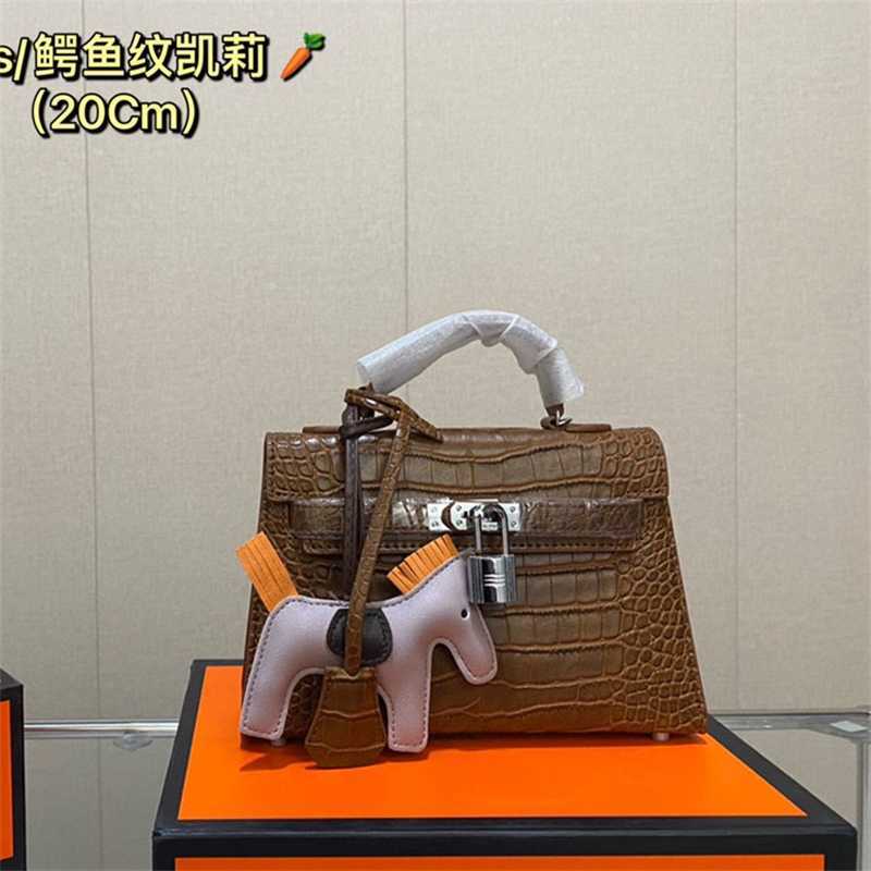 Luxury Kelli Shoulder Bags E Handheld Bag Women's Head Layer Cowhide One Shoulder Crossbody Large Capacity Genuine Leather Trapezoidal Fashion Trend, Brown3
Luxury Kelli Shoulder Bags E Handheld Bag Women's Head Layer Cowhide One Shoulder Crossbody Large Capacity Genuine Leather Trapezoidal Fashion Trend, Brown3