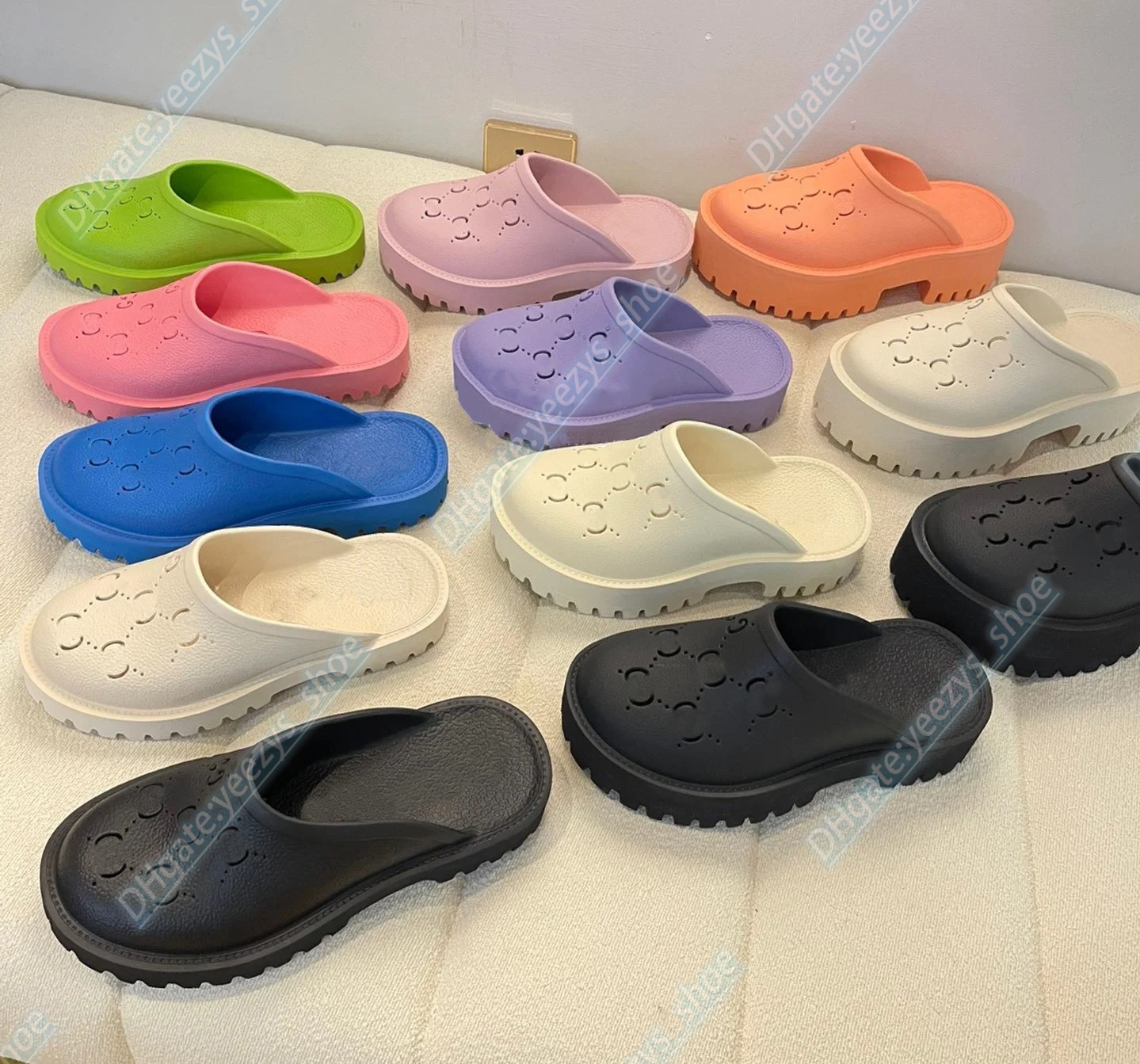 man slip-on Flat sandal luxury woman slipper designer shoe perforated rubber platform foam lug sole Summer Beach Fashion Leisure Outdoor slide, #6
man slip-on Flat sandal luxury woman slipper designer shoe perforated rubber platform foam lug sole Summer Beach Fashion Leisure Outdoor slide, #6