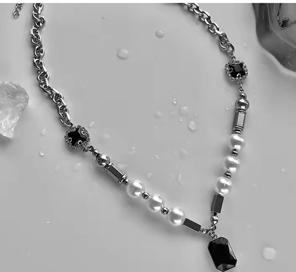 Pendant Necklaces Hiphop Black Rhinestones Pearl Men Steel Mens Jewellery Man Necklac 230424