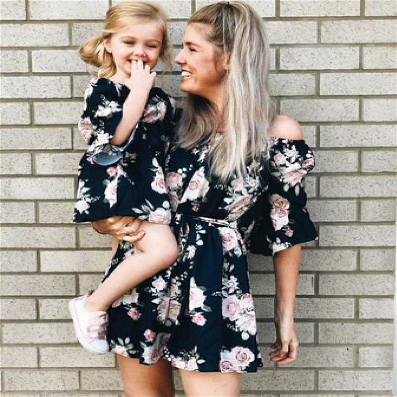 Family Matching Outfits Summer Mother and Daughter Dress Clothes Off Shoulder Floral Mini Mommy Me 230424