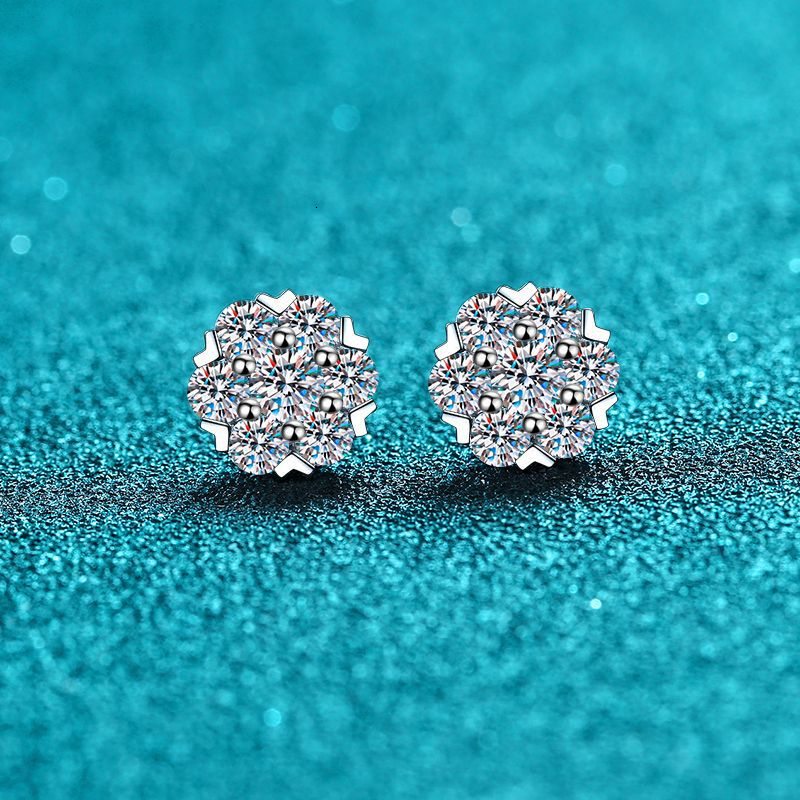 Stud KNOBSPIN Stud Earrings 0.5CT 1CT White Gold Plated Sterling Silver D VVS1 Lab Diamond Flower Ear Studs For Women 230425