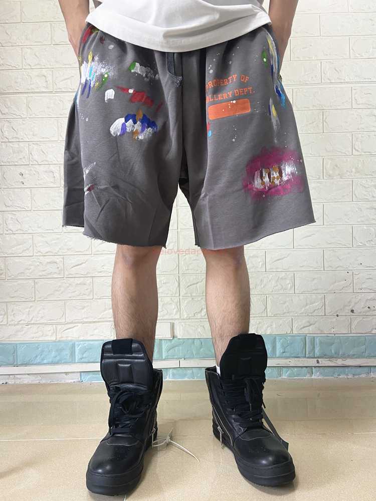 Fashion Designer Clothing Galleryes Depts casual Rock shorts Handpainted Graffiti Splashink Curling Destroys Mens Summer Casual High Street Trend Loose Rock shor, Army green
Fashion Designer Clothing Galleryes Depts casual Rock shorts Handpainted Graffiti Splashink Curling Destroys Mens Summer Casual High Street Trend Loose Rock shor, Army green