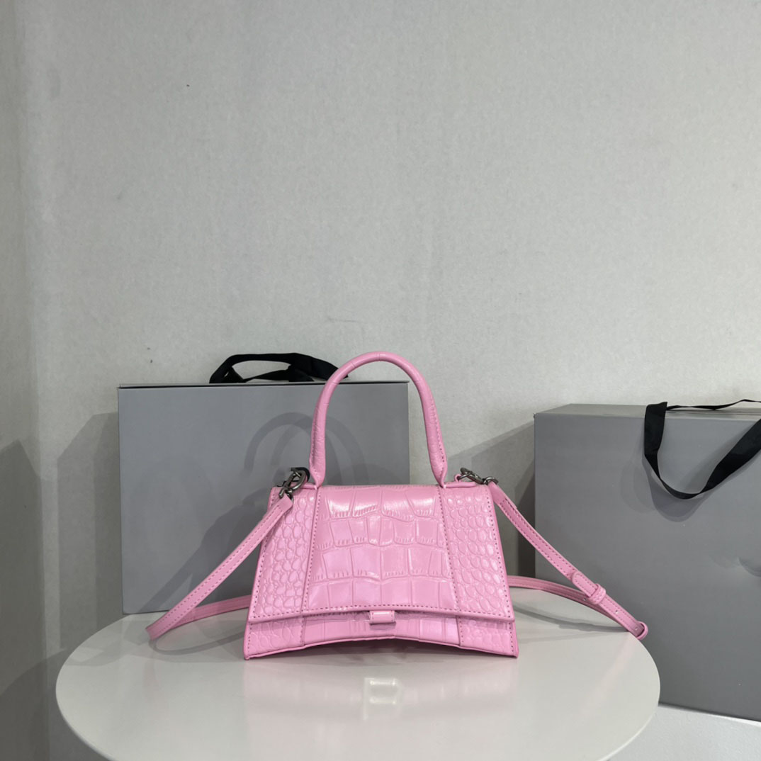 7A Designer Bag Fashion Hourglass Women's Handbag Luxury White Leather Embroidery Multicolor Shoulder Bag Large Capacity Crossbody Bag Handbag, Red
7A Designer Bag Fashion Hourglass Women's Handbag Luxury White Leather Embroidery Multicolor Shoulder Bag Large Capacity Crossbody Bag Handbag, Red