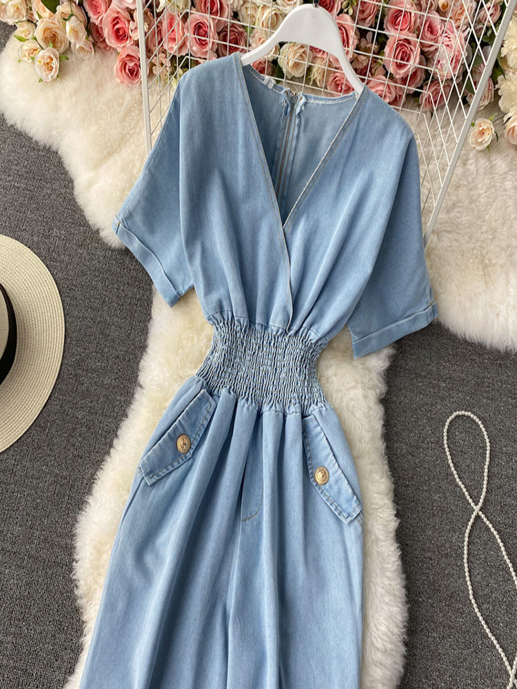 Women's Jumpsuits Rompers EWQ Sweet Style Women Jumpsuits Denim V-neck Short Sleeve Solid Color High Waist Casual Jumpsuit Spring Summer SN0540 2