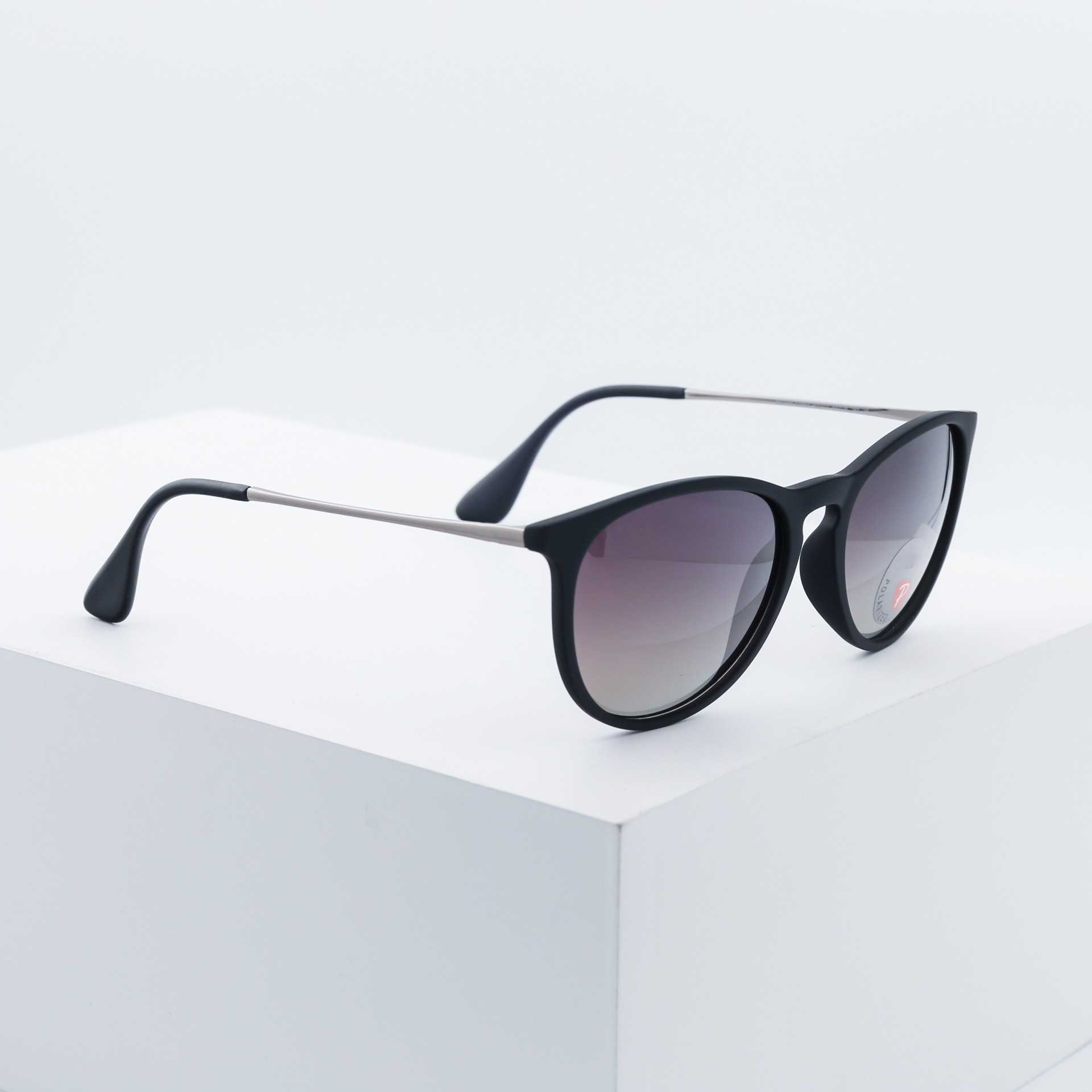 Fashion Frames High quality trendy and versatile fashion sunglasses Erica Pantos Cat Eye Gradient Polarized Women's Sunglasses 4171
Fashion Frames High quality trendy and versatile fashion sunglasses Erica Pantos Cat Eye Gradient Polarized Women's Sunglasses 4171