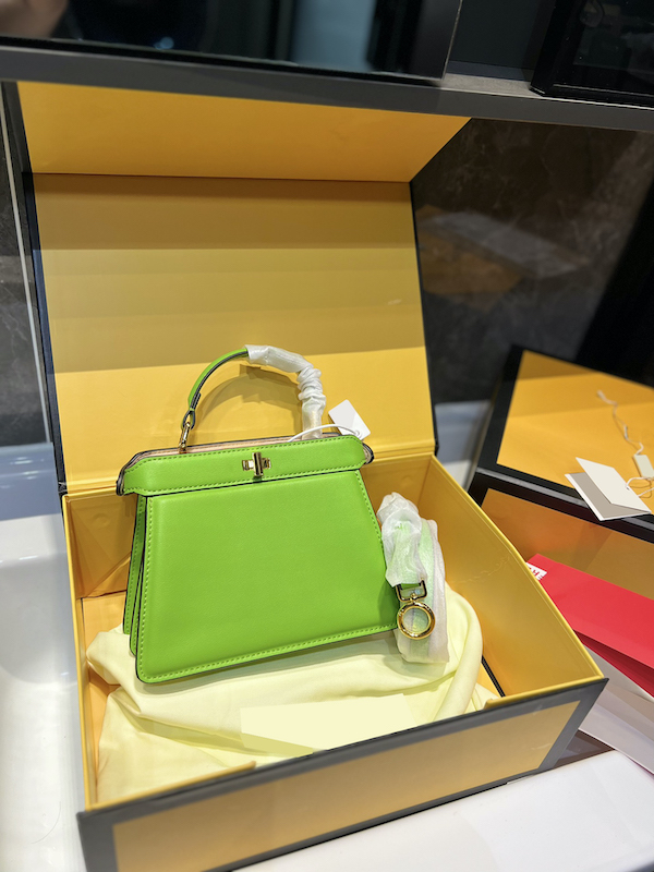 leather purses for women Summer Women Purse and Handbags Classic Versatile Crossbody and Market Tote Bag Handbags High Quality S Designers Bags, White-no packaging box
leather purses for women Summer Women Purse and Handbags Classic Versatile Crossbody and Market Tote Bag Handbags High Quality S Designers Bags, White-no packaging box