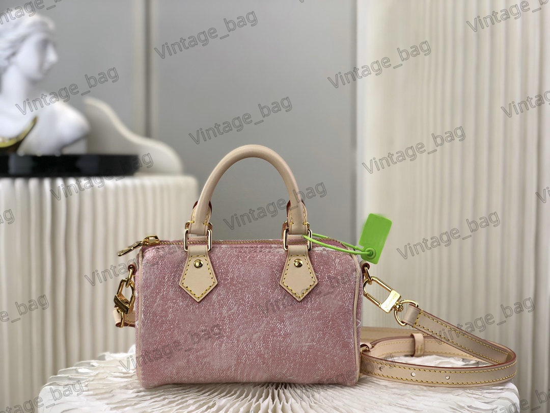 Nano Speedy Women Monograms Embossed Mini Shoulder Bag Boston Bags Cross Body Adjustable Strap Luxurys Handbag M81085 M81168 M81213
Nano Speedy Women Monograms Embossed Mini Shoulder Bag Boston Bags Cross Body Adjustable Strap Luxurys Handbag M81085 M81168 M81213