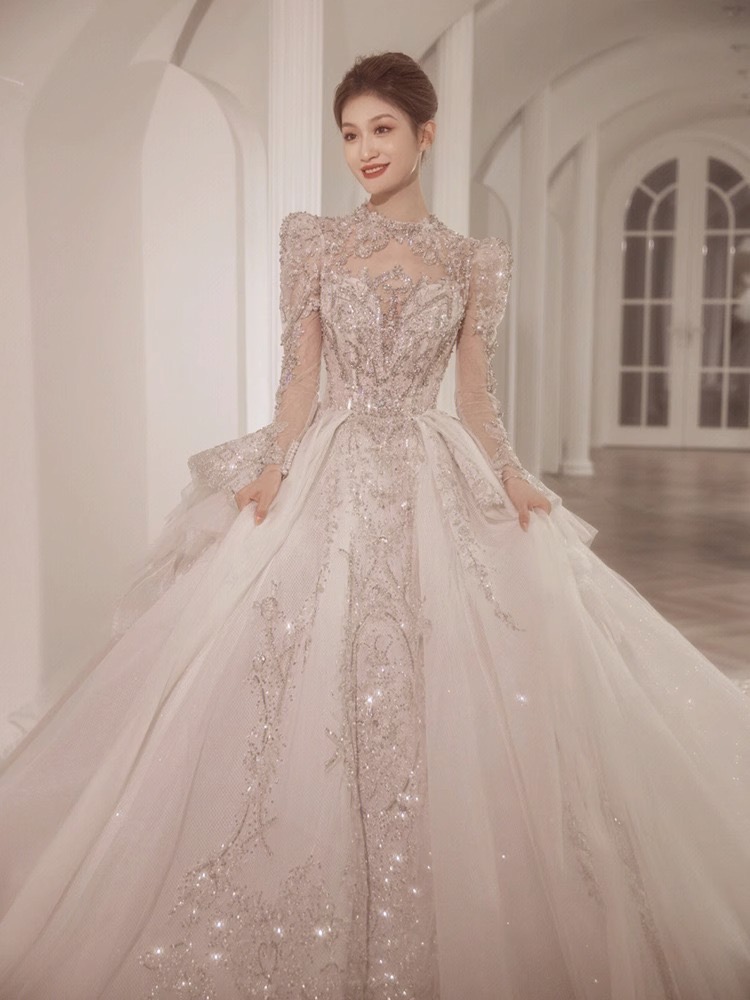 Vintage A Line Wedding Dress Sweetheart Neck Crystals Beaded Sweep Train Bridal Gowns Lace Up Corset Sexy Back Custom Make Plus Size Bride