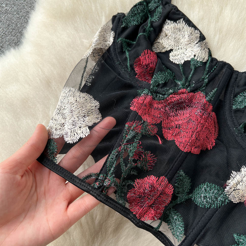 Camisoles Tanks Chic Camisole Sweet Floral Embroidery Bra Female Camis Fishbone Spicy Girl Tank Sleeveless Crop Top Women Clothes Drop 230426