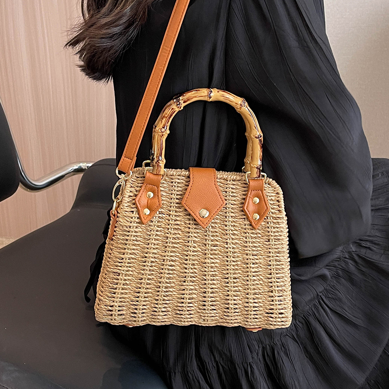 Shopping Bamboo Handle Rattan Handbags Summer Straw Box for Women Fashion Beach Shoulder Crossbody Bag Travel Woven Bags 230426