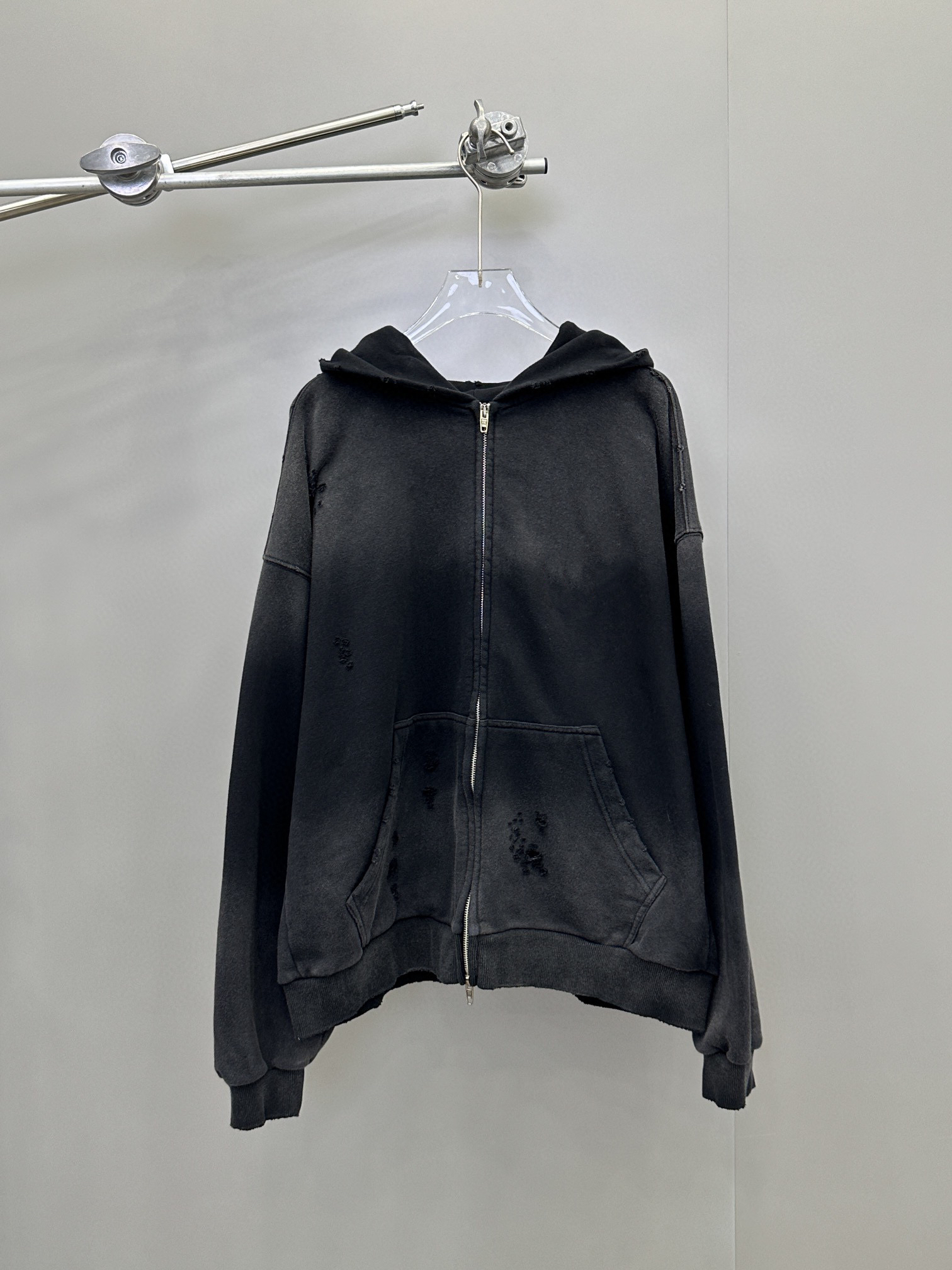 23FW Italy pairs Hoodies Letter Logo Printed Hooded Sweatshirt Couple Casual Street Outdoor Men Women Hoodie B0427, Black
23FW Italy pairs Hoodies Letter Logo Printed Hooded Sweatshirt Couple Casual Street Outdoor Men Women Hoodie B0427, Black
