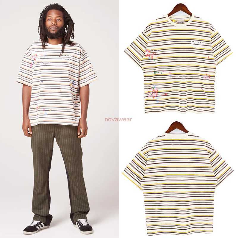 Fashion Designer Clothing Tees Rock Tshirt Galleryes Depts Spring summer New Apricot Stripe Personalized Handdrawn Pattern Unisex Tops T-shirt Sportswear 23ss
Fashion Designer Clothing Tees Rock Tshirt Galleryes Depts Spring summer New Apricot Stripe Personalized Handdrawn Pattern Unisex Tops T-shirt Sportswear 23ss