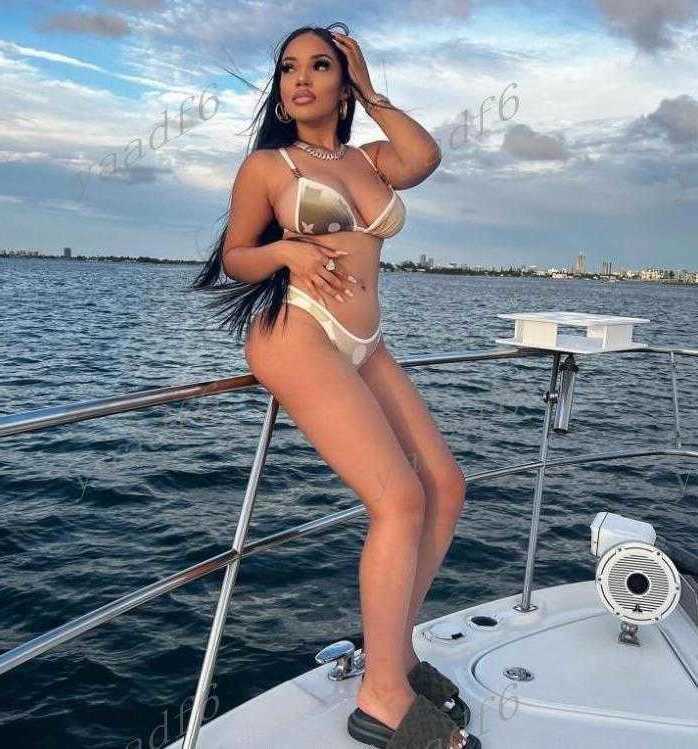 Designer Swimwear Bikini Top 2023 Summer Fashion Designer highend womens swimsuit designer Womens Swimwear bathing suits Bikini sexy mix color, 4lv
Designer Swimwear Bikini Top 2023 Summer Fashion Designer highend womens swimsuit designer Womens Swimwear bathing suits Bikini sexy mix color, 4lv