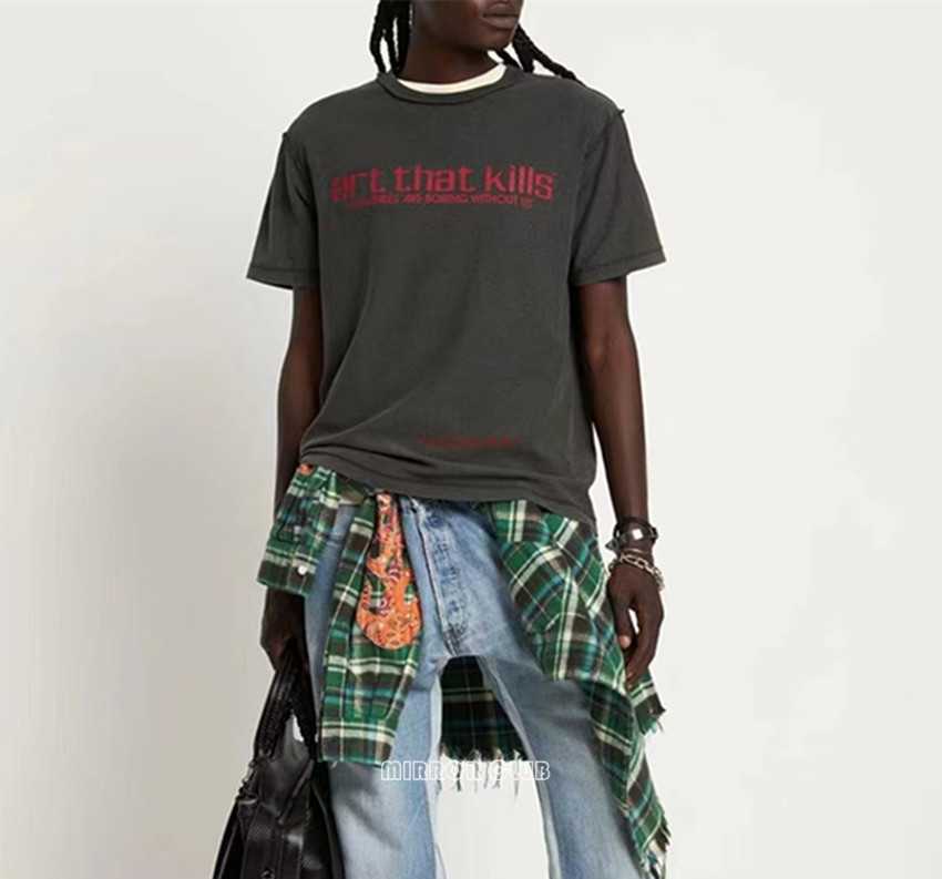 Fashion Designer Clothing Tees Rock Tshirt Galleryes deptes 23ss Washed Old Letter Printing Double Sided Loose Casual Short Sleeve T-shirt Men Hip hop TShirts Tops, Black
Fashion Designer Clothing Tees Rock Tshirt Galleryes deptes 23ss Washed Old Letter Printing Double Sided Loose Casual Short Sleeve T-shirt Men Hip hop TShirts Tops, Black