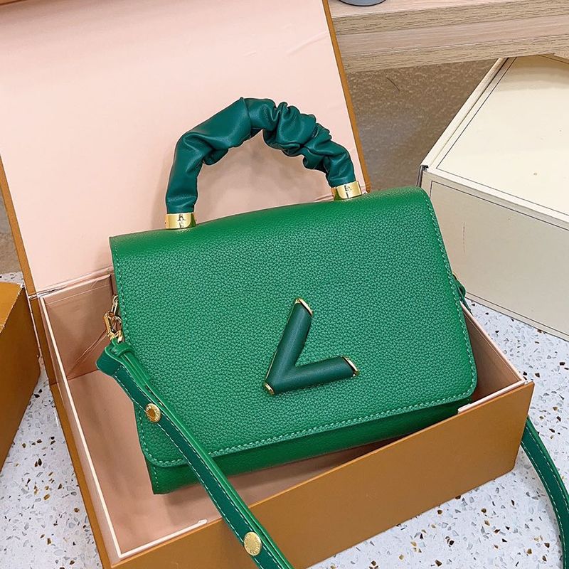 Crossbody Bag Women Shoulde bag Twist Purse Designer Handbag Classic Flap Wallet Messenger HandBags
Crossbody Bag Women Shoulde bag Twist Purse Designer Handbag Classic Flap Wallet Messenger HandBags