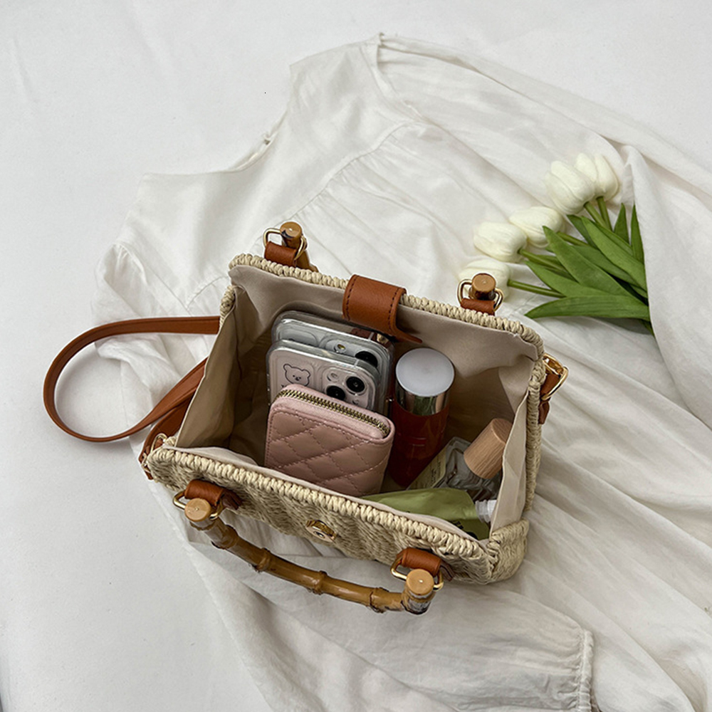 Shopping Bamboo Handle Rattan Handbags Summer Straw Box for Women Fashion Beach Shoulder Crossbody Bag Travel Woven Bags 230426