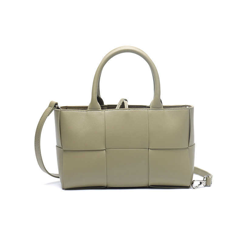 Song Womens Batega Venetta Bags Luxurys Genuine Designer One Shoulder Bag Autumn Same Winter New Leather Woven Arco Tote Shopping Mother OKUR, Sky blue
Song Womens Batega Venetta Bags Luxurys Genuine Designer One Shoulder Bag Autumn Same Winter New Leather Woven Arco Tote Shopping Mother OKUR, Sky blue