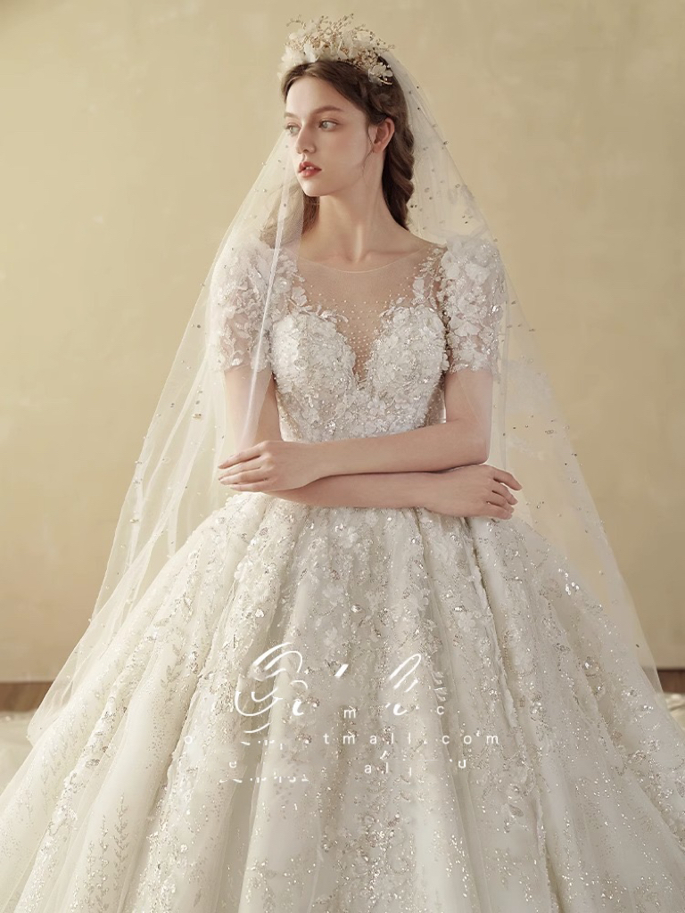 Princess Ball Gown Wedding Dress new 2023 Dubai shiny gown Sequined sweatheart Neck Long Sleeve Beads sweep train Bridal Gowns Crystal Bride robes de 