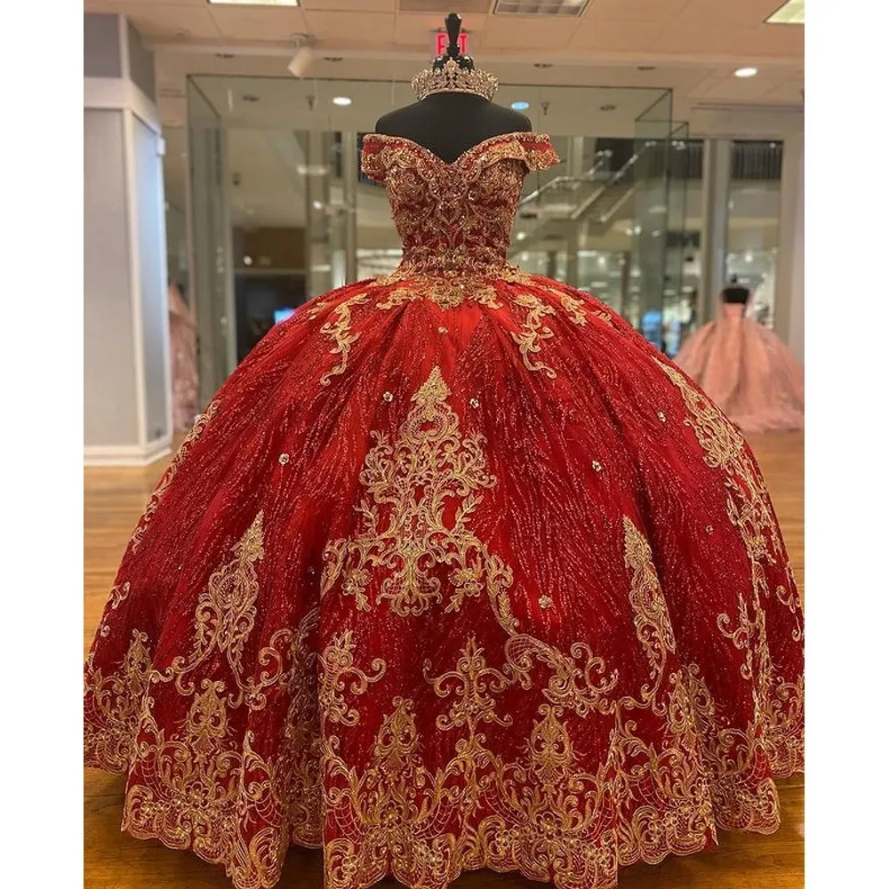 Gorgeous Red Quinceanera Dresses Glitter Sequined Ball Gown Sweet 16 Dress Off The Shoulder Gold Lace Appliques Beaded Princess Prom Formal Occasion W