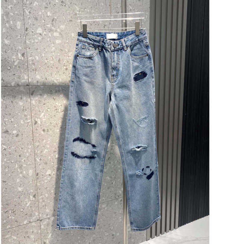 23ss straight jeans Womens Pants Denim jeans designer women jeans Classic embroidered ripped wide-leg jeans pants high quality womens clothing a1
23ss straight jeans Womens Pants Denim jeans designer women jeans Classic embroidered ripped wide-leg jeans pants high quality womens clothing a1