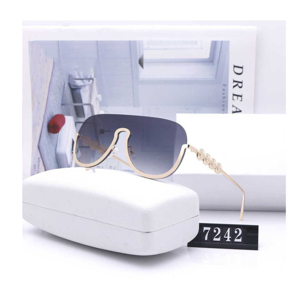 Designer Versage Sunglass Cycle Luxurys Fashion Sport Polarize Round Sunglasses For Womens Mens Summer Driving Tourism Vacation Baseball Shooting Sun Glasses
Designer Versage Sunglass Cycle Luxurys Fashion Sport Polarize Round Sunglasses For Womens Mens Summer Driving Tourism Vacation Baseball Shooting Sun Glasses