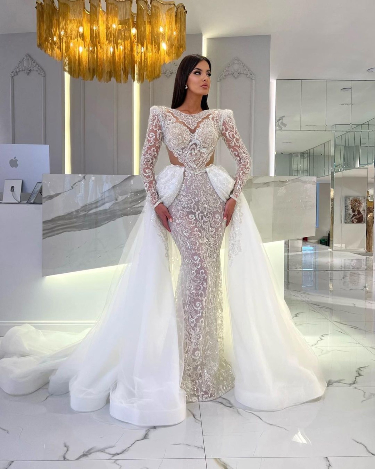 Exquisite Mermaid Wedding Dresses Long Sleeves V Neck Halter Beaded Sequins Appliques Detachable Train Bridal Gowns Plus Size Vestido de novia Custom
