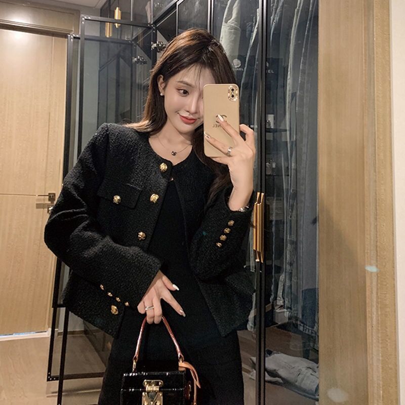 Women's Jackets QWEEK Korean Tweed Jackets Women Oversized Single Breasted Woolen Short Coats Autumn Spring Vintage Outerwear Crop Top 230426