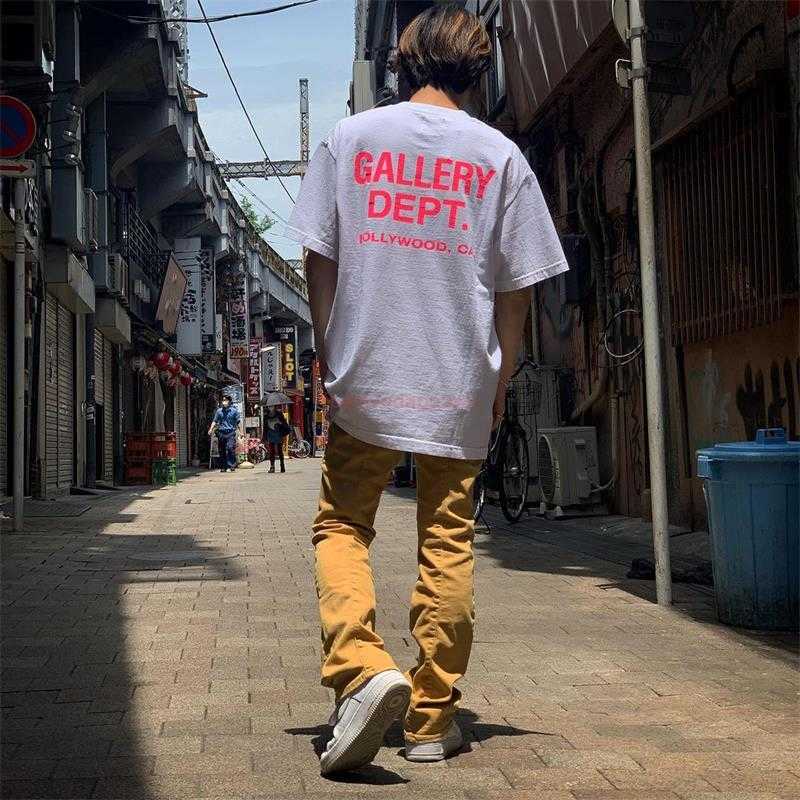 Fashion Designer Clothing Galleryes Depts Tees Tshirt Pink Printed Letter Men's Women's Loose Summer Fashion Brand Round Neck Short Sleeve T-shirt Hip hop Streetwear, White
Fashion Designer Clothing Galleryes Depts Tees Tshirt Pink Printed Letter Men's Women's Loose Summer Fashion Brand Round Neck Short Sleeve T-shirt Hip hop Streetwear, White