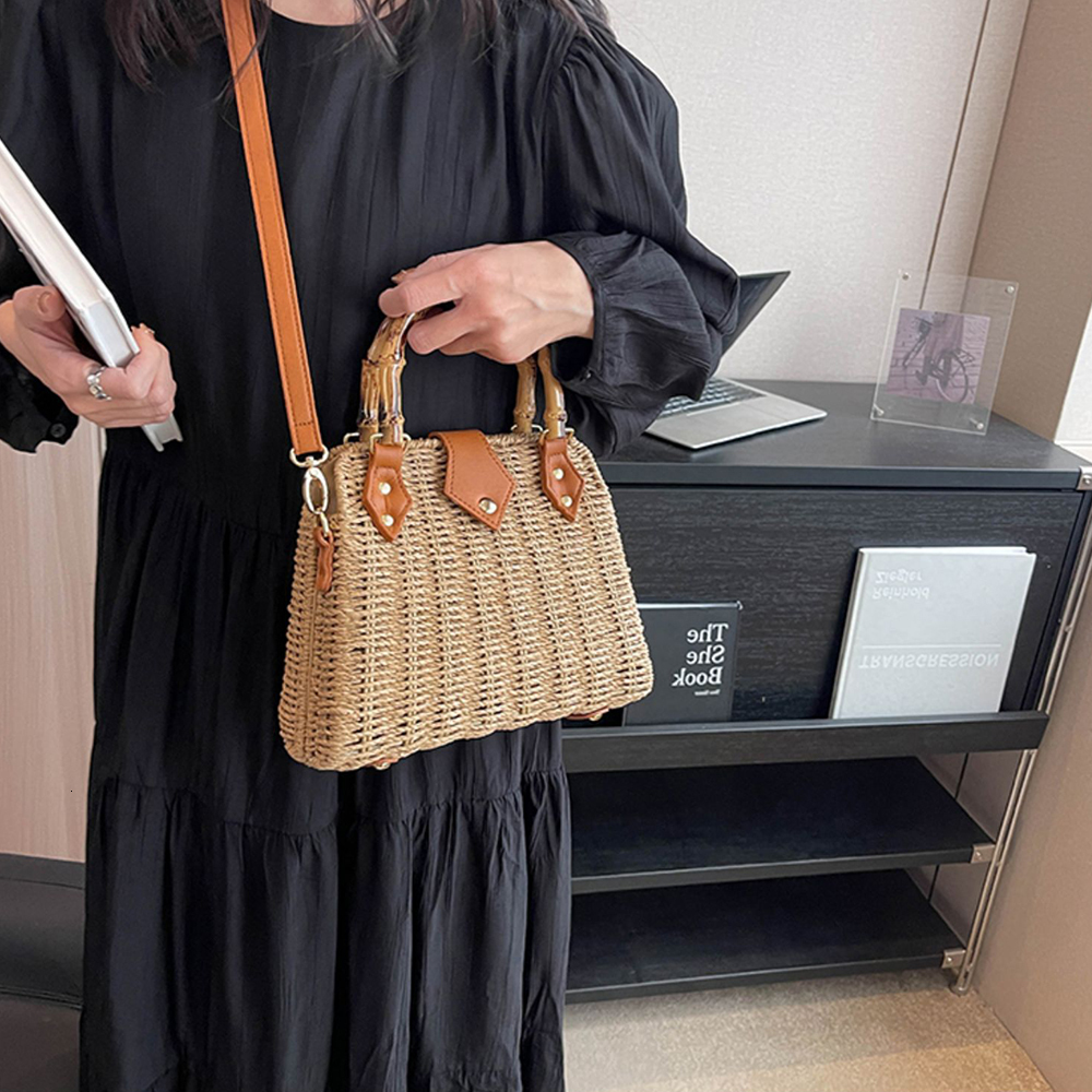 Shopping Bamboo Handle Rattan Handbags Summer Straw Box for Women Fashion Beach Shoulder Crossbody Bag Travel Woven Bags 230426