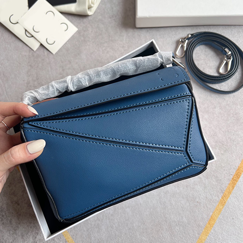 2023 atmosphere puzzle handbag Designer Bag Women Single Shoulder Luxury Fashion bags Leather Portable Diagonal Cross Bags Woman
2023 atmosphere puzzle handbag Designer Bag Women Single Shoulder Luxury Fashion bags Leather Portable Diagonal Cross Bags Woman