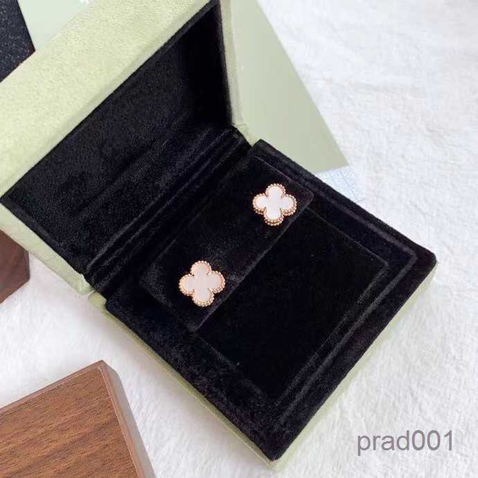 5Colors Classic Designer Never Fade Gold Stud Earrings Fashion Natural Turquoise Four Leaf Clover Earrings For Women High End Stainless Steel Jewelry
5Colors Classic Designer Never Fade Gold Stud Earrings Fashion Natural Turquoise Four Leaf Clover Earrings For Women High End Stainless Steel Jewelry