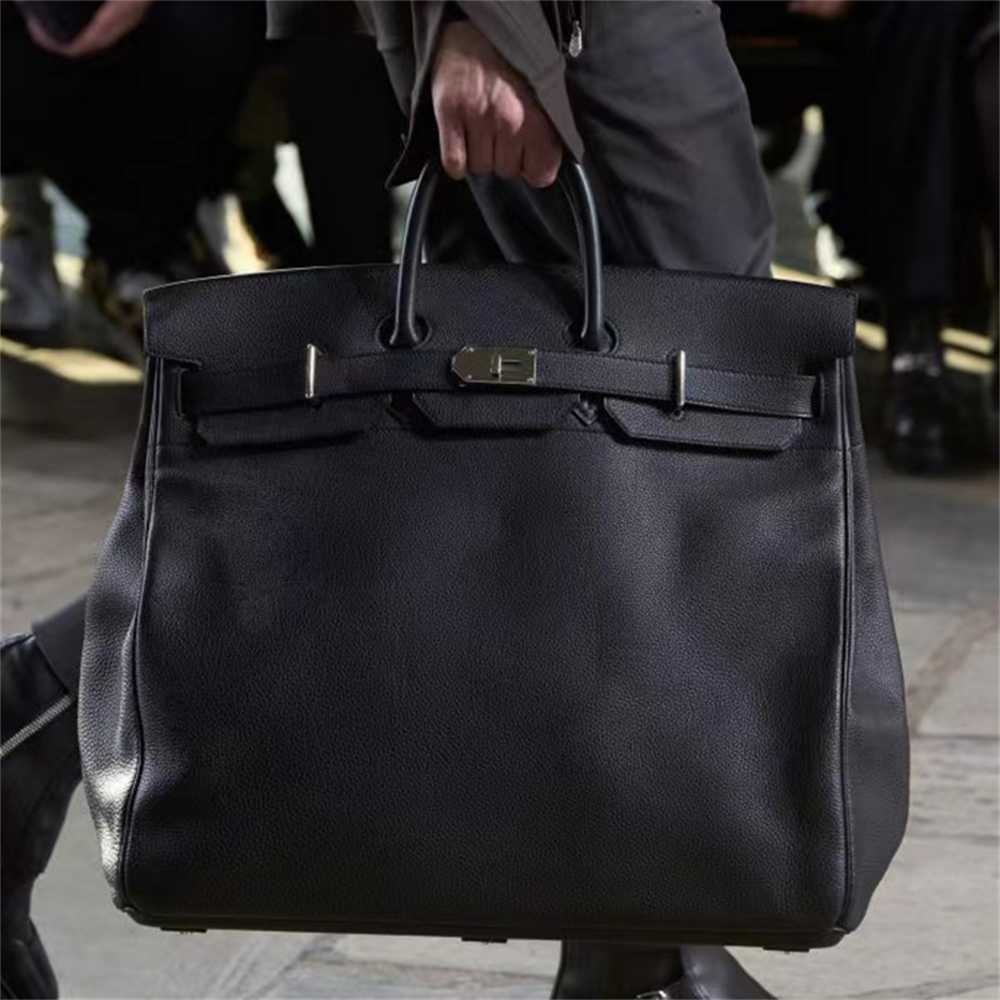 Designer Herms Handbags Birkin 50cm Totes Bags 2023 New Spring/summer Large Capacity Business Travel Bag 50 Men's and Women's Fitness Handheld Bag Luggage Bag, Black3
Designer Herms Handbags Birkin 50cm Totes Bags 2023 New Spring/summer Large Capacity Business Travel Bag 50 Men's and Women's Fitness Handheld Bag Luggage Bag, Black3