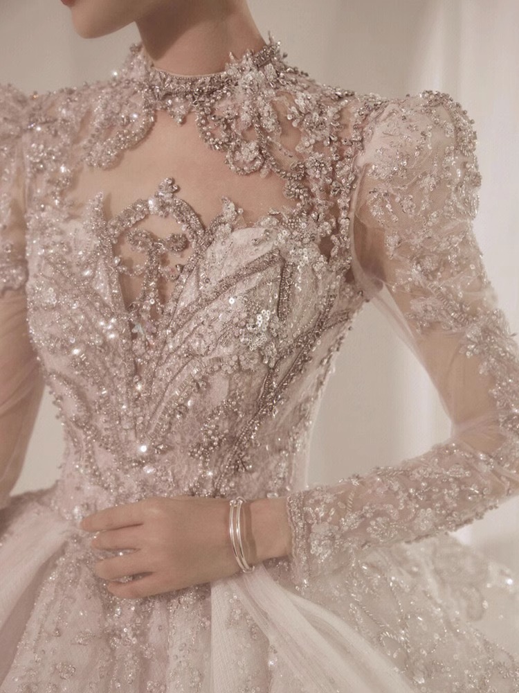 Vintage A Line Wedding Dress Sweetheart Neck Crystals Beaded Sweep Train Bridal Gowns Lace Up Corset Sexy Back Custom Make Plus Size Bride