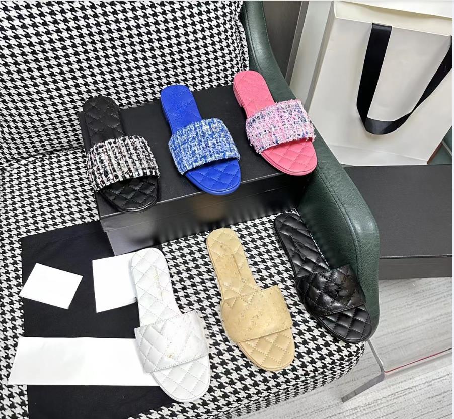 Luxury designer designs classic top quality imported genuine leather versatile summer beach preferred slippers factory shoes, Blue
Luxury designer designs classic top quality imported genuine leather versatile summer beach preferred slippers factory shoes, Blue