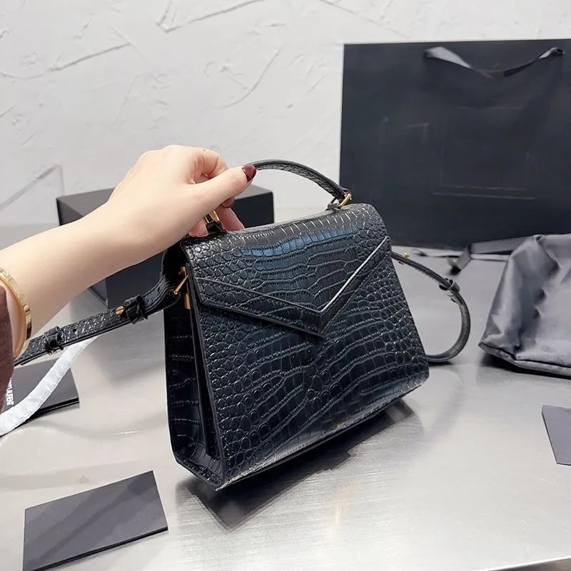Fashion brand ysle designer bag luxurys handbag shoulder bag women handbag square black tote bag ysle mini black designer handbag mini cassandra bags crossbody bag
Fashion brand ysle designer bag luxurys handbag shoulder bag women handbag square black tote bag ysle mini black designer handbag mini cassandra bags crossbody bag