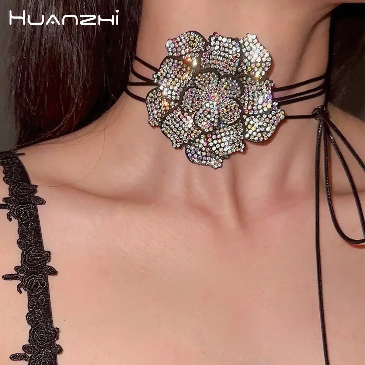 Chokers HUANZHI Vintage Full Large Black Flower Necklace for Women Girls Choker Wax Thread Multiple Layers Fashion Jewelry 231127
