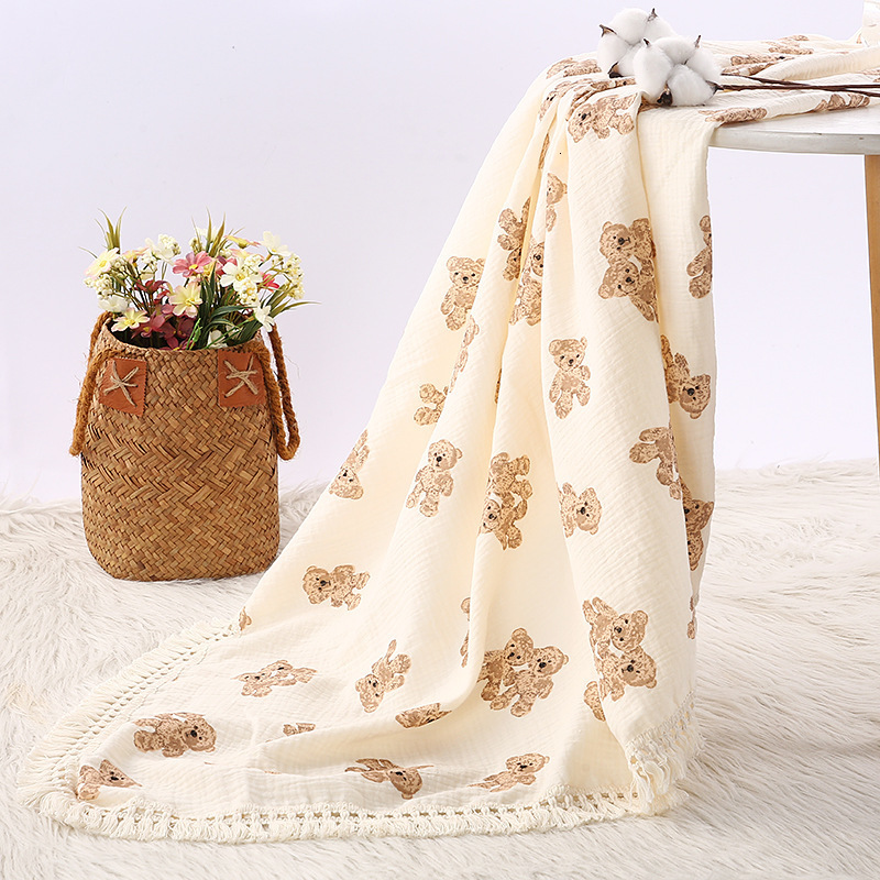 Blankets Swaddling Cute Bear Muslin Squares Cotton Baby for born Plaid Infant Swaddle Babies Accessories Bed Summer Comforter 230426