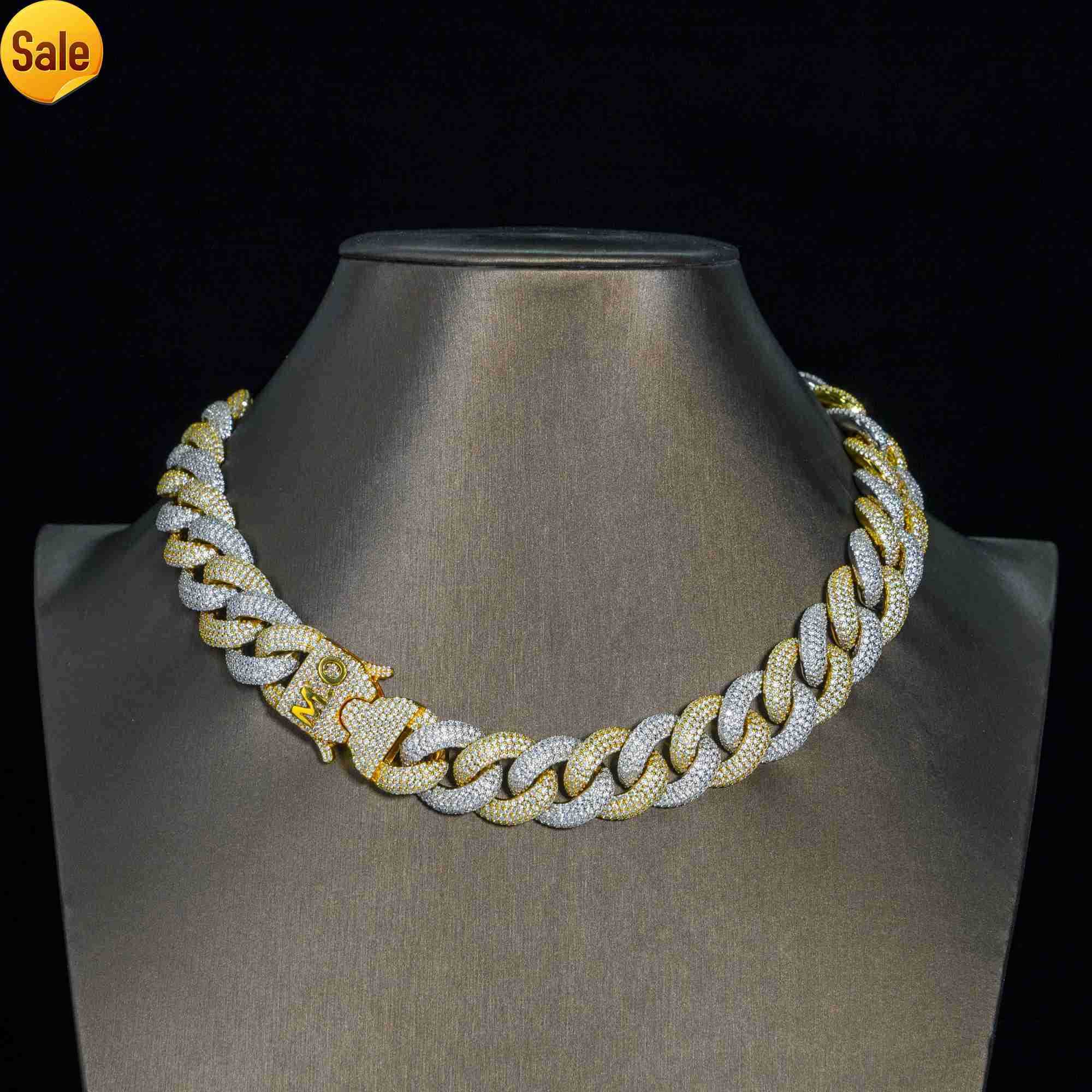 High Quality Sparkle Jewelry Custom Hip Hop Two Tone Mosanite 925 Silver Cuban Chain For Men
High Quality Sparkle Jewelry Custom Hip Hop Two Tone Mosanite 925 Silver Cuban Chain For Men