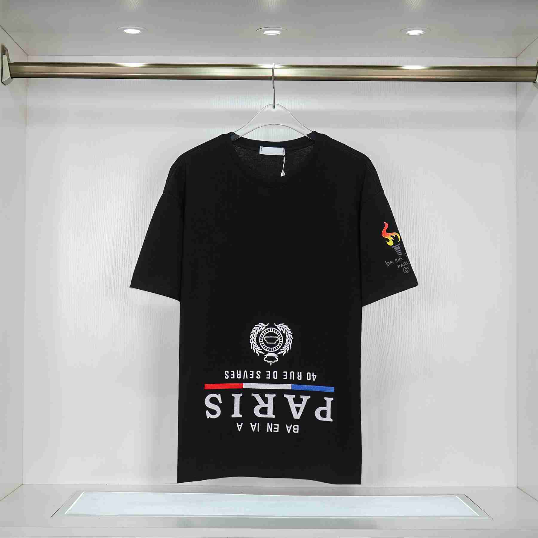 2023 New Men's T-shirt Designer Casual Men's Handstand Chest Spray Letter Print Short Sleeve Luxury Men's European Size Top M-xxxl
2023 New Men's T-shirt Designer Casual Men's Handstand Chest Spray Letter Print Short Sleeve Luxury Men's European Size Top M-xxxl