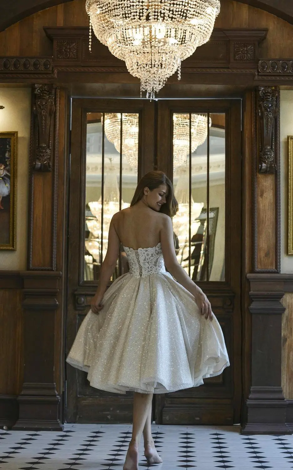 Summer Short Glitter Sequined Wedding Dresses Tea Length Off Shoulder Elegant Women Bridel Gowns Lace Appliques Shiny Princess Bridal Dress 2024
