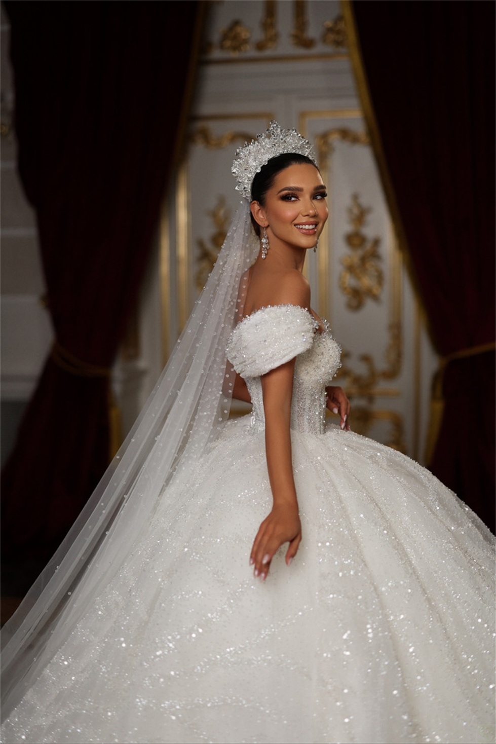 Custom Made Princess Ball Gown Wedding Dresses Sparkly Sequins Off Shoulder Luxury Crystal Bridal Gowns