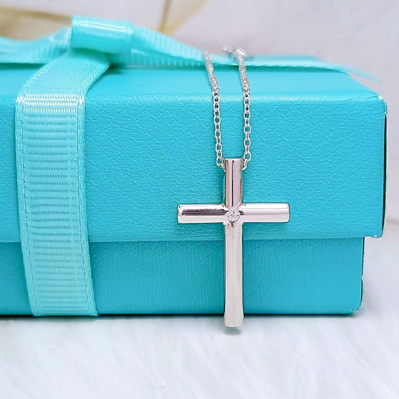 7A High Quality Designer Jewelry Necklace 925 Sterling Silver Cross Pendant Customized Love Gift AAAAA with Box
7A High Quality Designer Jewelry Necklace 925 Sterling Silver Cross Pendant Customized Love Gift AAAAA with Box