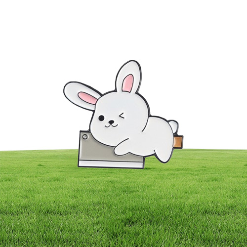 European Unisex Rabbit Fox Frog Penguin Dinosaur Shaped Brooches Pins Cartoon Alloy Animal Series Paint Badge Backpack Swea