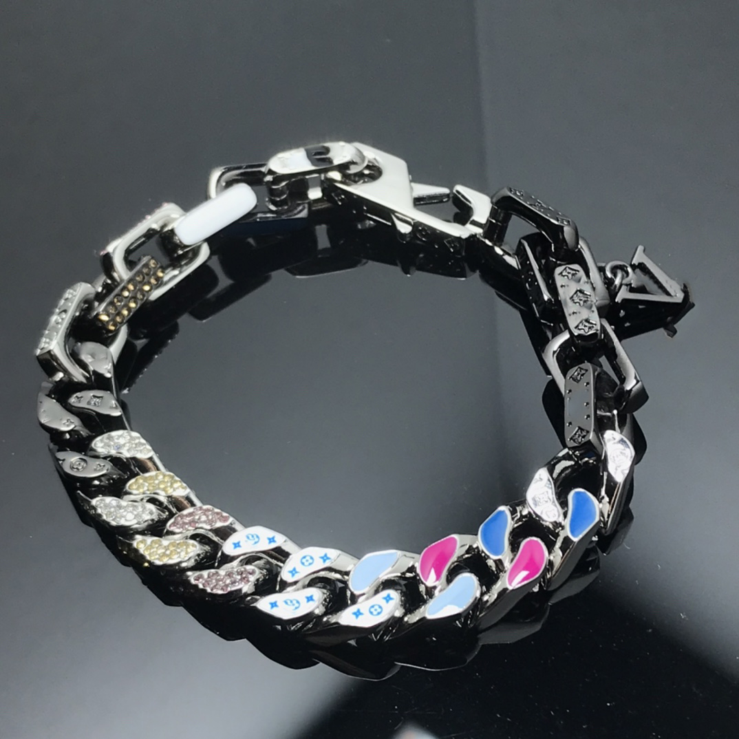 Men's titanium steel thick chain bracelet with diamonds in vintage style personalised street wear with accessories for boyfriend
Men's titanium steel thick chain bracelet with diamonds in vintage style personalised street wear with accessories for boyfriend