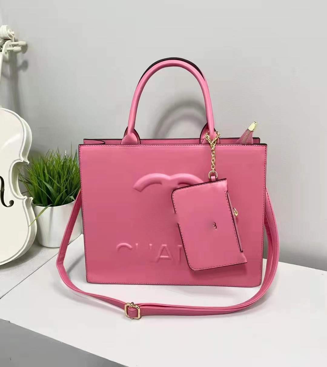 ChaneI Solid Color Tote Bag Purse Set Womens Purses and Handbags Genuine Leather Handbags for Women 34X28X9CM, Pink
ChaneI Solid Color Tote Bag Purse Set Womens Purses and Handbags Genuine Leather Handbags for Women 34X28X9CM, Pink