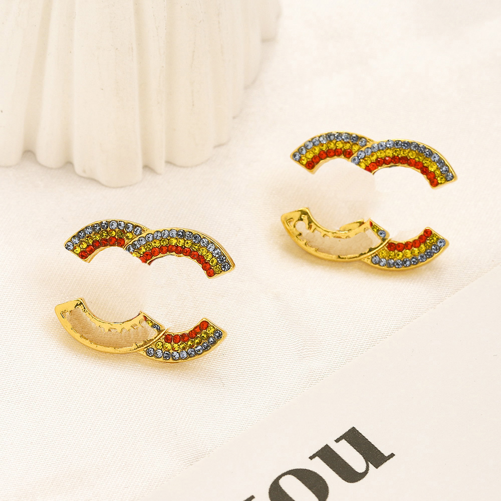Womens Gift Stud Earrings Brand Logo Letter Earrings 2023 Stainless Steel Jewelry Family Love Earrings Designer 925 Silver Jewelry Wholesale
Womens Gift Stud Earrings Brand Logo Letter Earrings 2023 Stainless Steel Jewelry Family Love Earrings Designer 925 Silver Jewelry Wholesale
